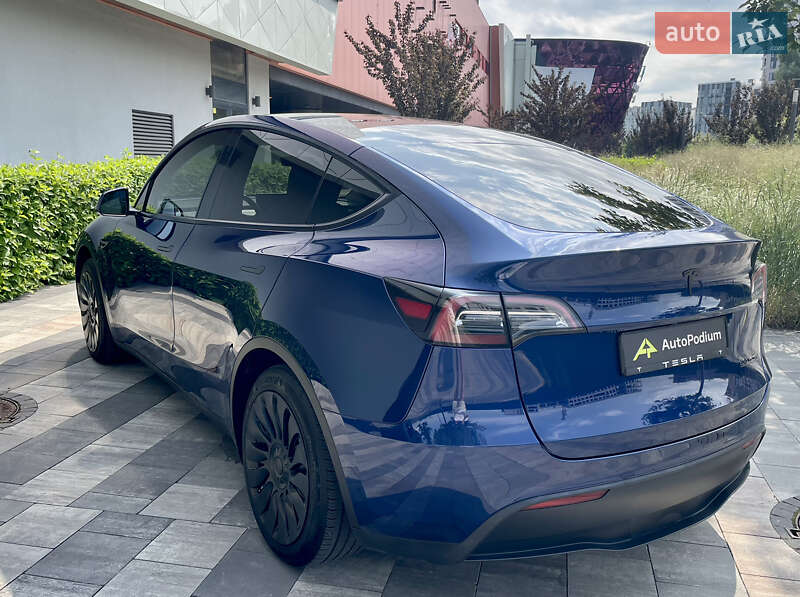 Внедорожник / Кроссовер Tesla Model Y 2023 в Киеве