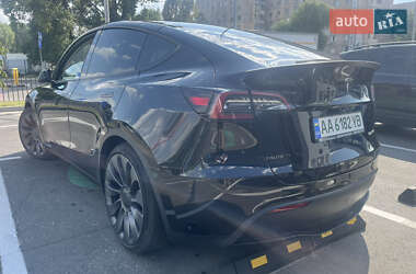 Внедорожник / Кроссовер Tesla Model Y 2022 в 