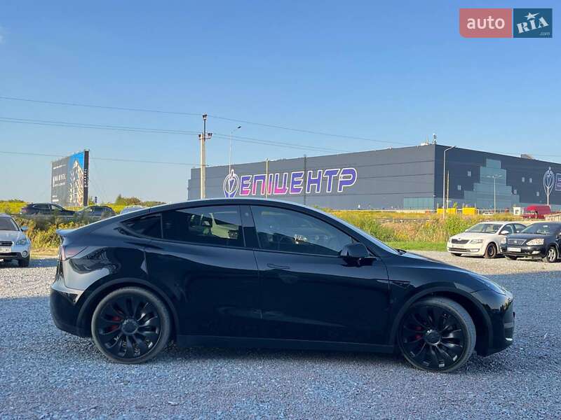 Внедорожник / Кроссовер Tesla Model Y 2022 в Львове