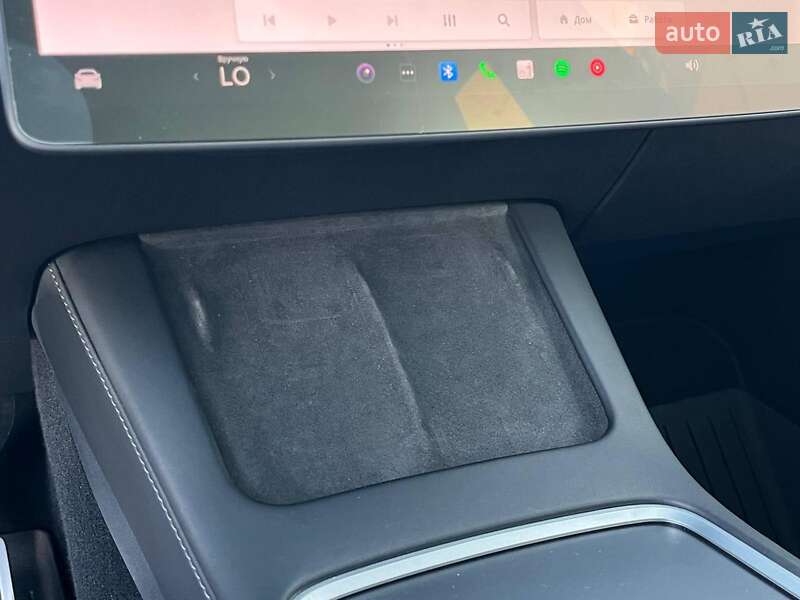 Внедорожник / Кроссовер Tesla Model Y 2022 в Львове