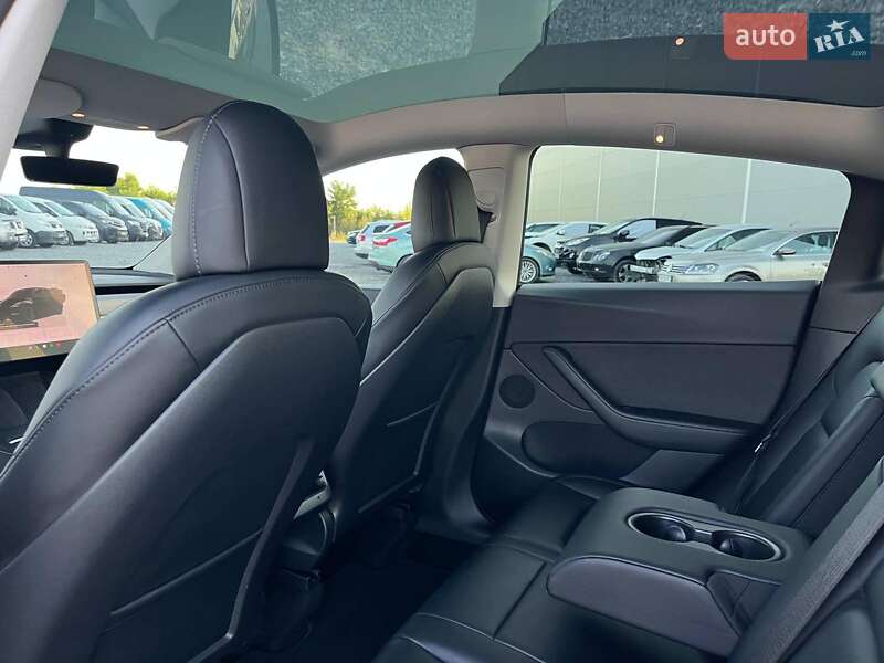 Внедорожник / Кроссовер Tesla Model Y 2022 в Львове