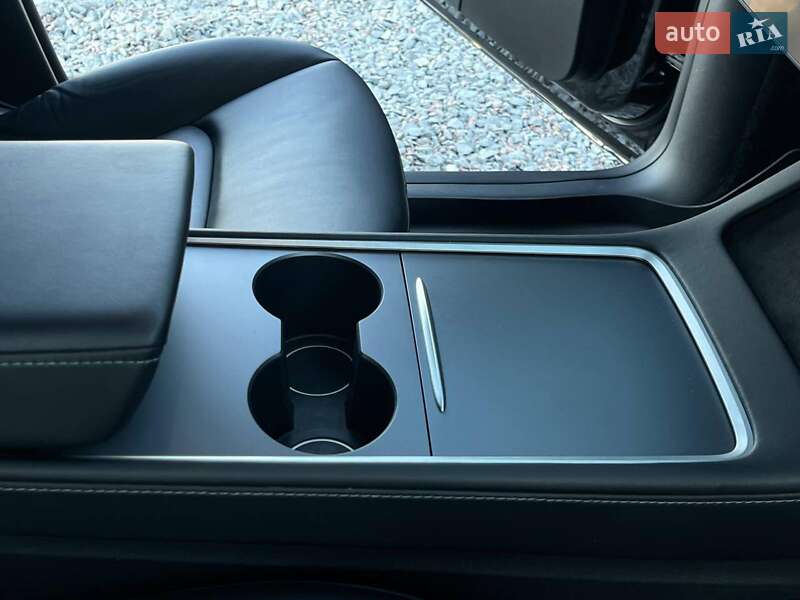 Внедорожник / Кроссовер Tesla Model Y 2022 в Львове