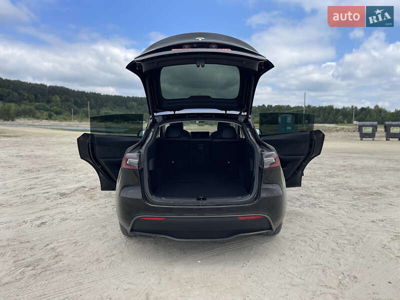 Внедорожник / Кроссовер Tesla Model Y 2022 в Львове фото 17 Внедорожник / Кроссовер Tesla Model Y 2022 в Львове