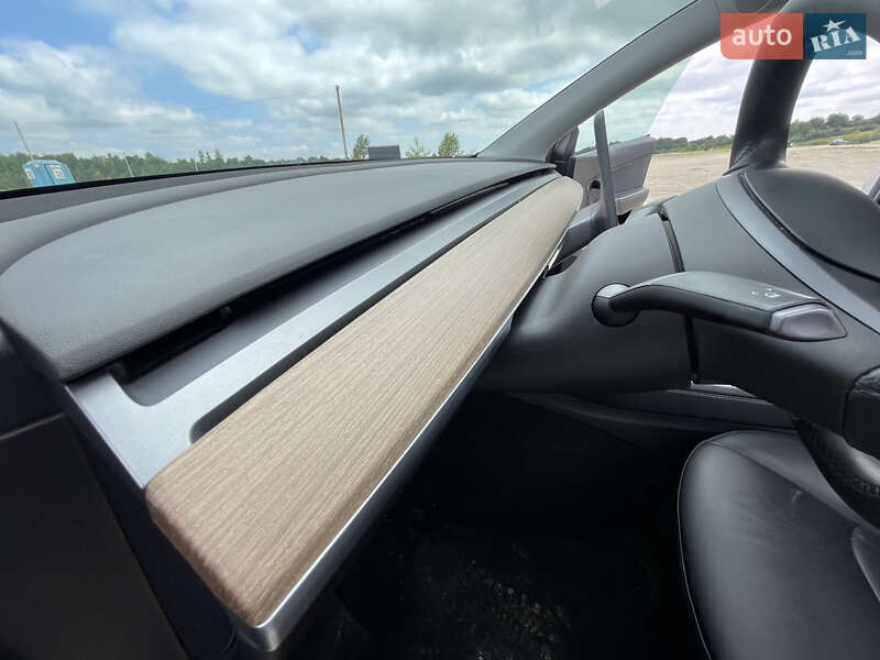 Внедорожник / Кроссовер Tesla Model Y 2022 в Львове фото 24 Внедорожник / Кроссовер Tesla Model Y 2022 в Львове