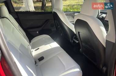 Внедорожник / Кроссовер Tesla Model Y 2024 в 
