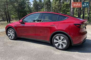 Внедорожник / Кроссовер Tesla Model Y 2024 в 