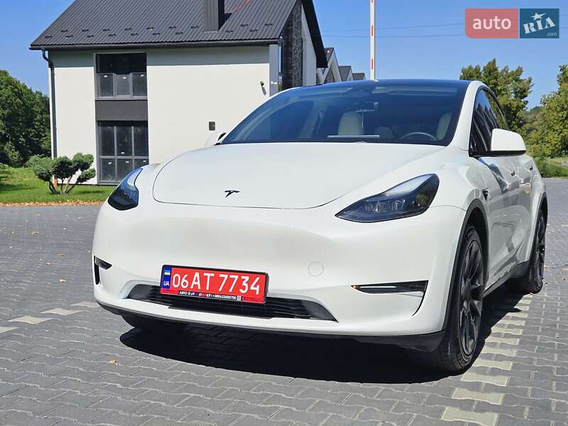 Внедорожник / Кроссовер Tesla Model Y 2023 в Тернополе