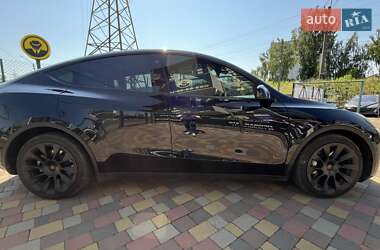 Внедорожник / Кроссовер Tesla Model Y 2021 в 