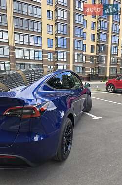 Внедорожник / Кроссовер Tesla Model Y 2024 в 