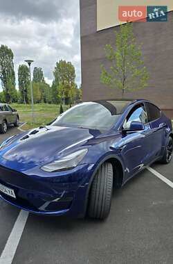 Внедорожник / Кроссовер Tesla Model Y 2024 в 