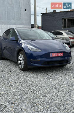 Внедорожник / Кроссовер Tesla Model Y 2023 в 