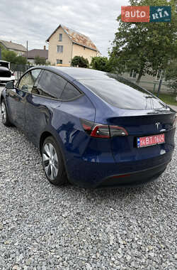 Внедорожник / Кроссовер Tesla Model Y 2023 в 