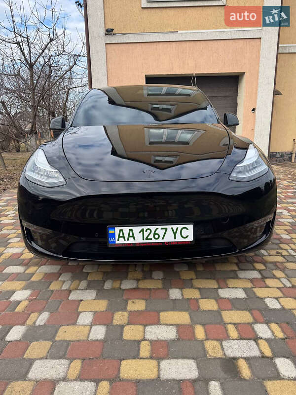 Внедорожник / Кроссовер Tesla Model Y 2022 в Киеве