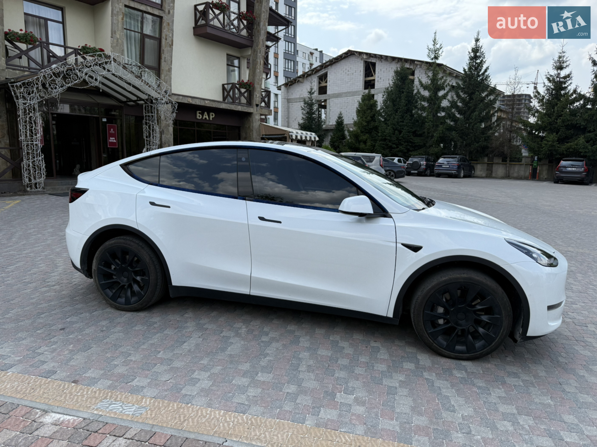 2021 Tesla Model Y - мініатюра 4