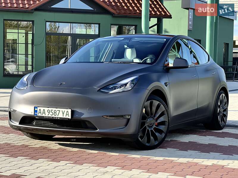 Tesla Model Y 2022