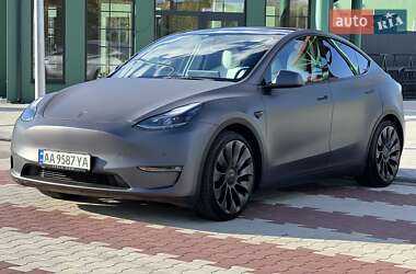 Внедорожник / Кроссовер Tesla Model Y 2022 в 