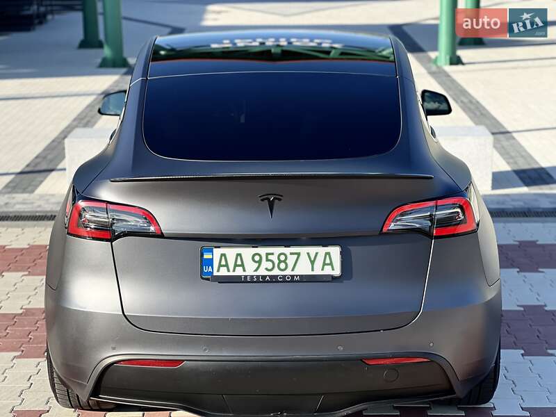 Внедорожник / Кроссовер Tesla Model Y 2022 в Киеве