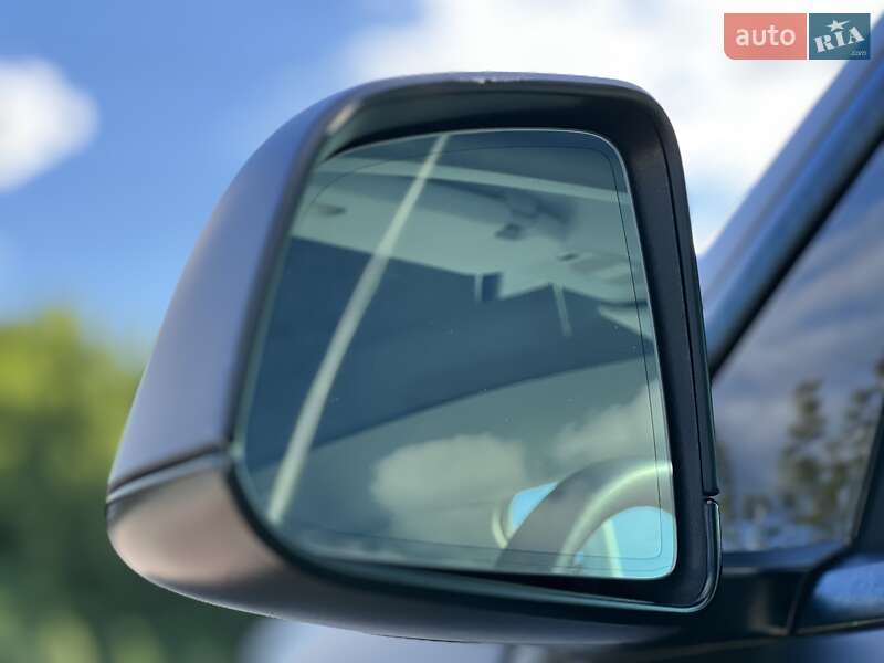 Внедорожник / Кроссовер Tesla Model Y 2022 в Киеве