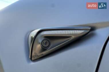 Внедорожник / Кроссовер Tesla Model Y 2022 в 