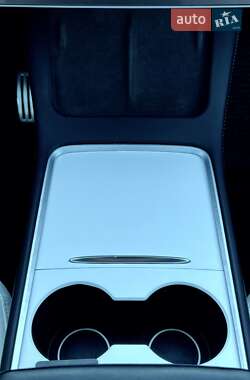 Внедорожник / Кроссовер Tesla Model Y 2022 в 