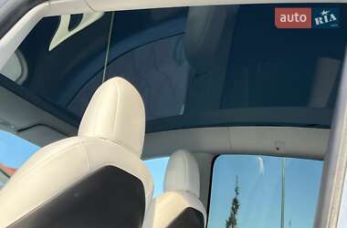 Внедорожник / Кроссовер Tesla Model Y 2022 в 