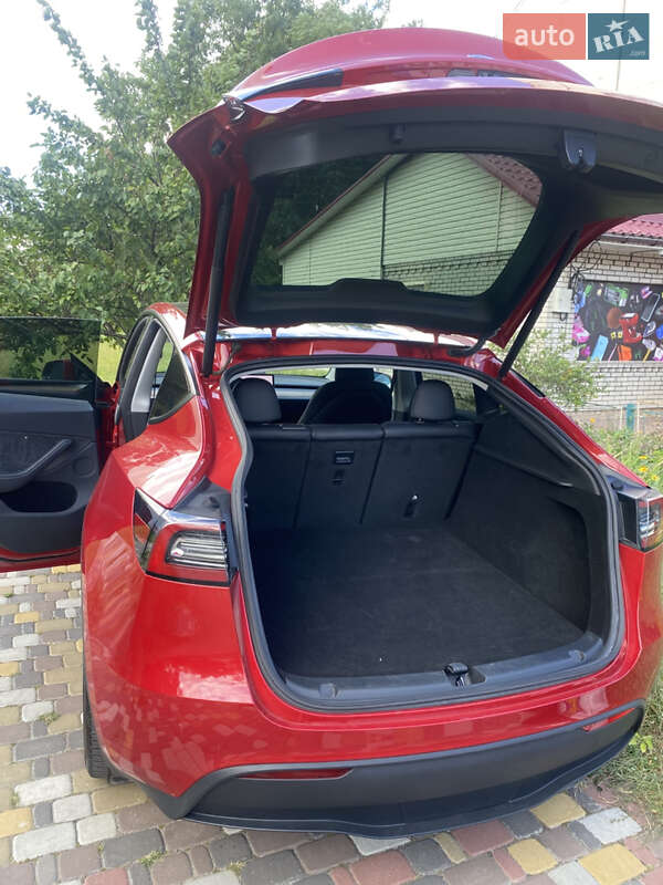 Внедорожник / Кроссовер Tesla Model Y 2023 в Киеве фото 40 Внедорожник / Кроссовер Tesla Model Y 2023 в Киеве
