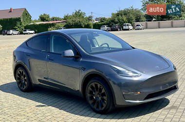 Внедорожник / Кроссовер Tesla Model Y 2024 в 