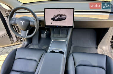 Внедорожник / Кроссовер Tesla Model Y 2024 в 