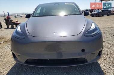 Внедорожник / Кроссовер Tesla Model Y 2023 в 