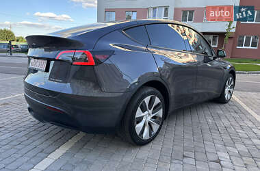 Внедорожник / Кроссовер Tesla Model Y 2021 в 