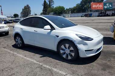 Внедорожник / Кроссовер Tesla Model Y 2023 в 