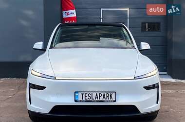 Внедорожник / Кроссовер Tesla Model Y 2025 в 