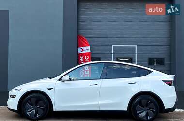 Внедорожник / Кроссовер Tesla Model Y 2025 в 
