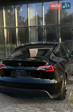 Внедорожник / Кроссовер Tesla Model Y 2023 в 