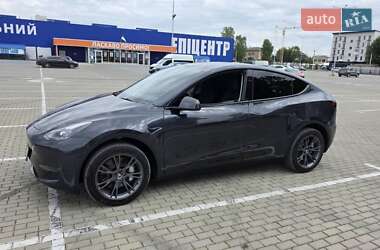 Внедорожник / Кроссовер Tesla Model Y 2024 в 