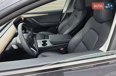 Внедорожник / Кроссовер Tesla Model Y 2024 в 