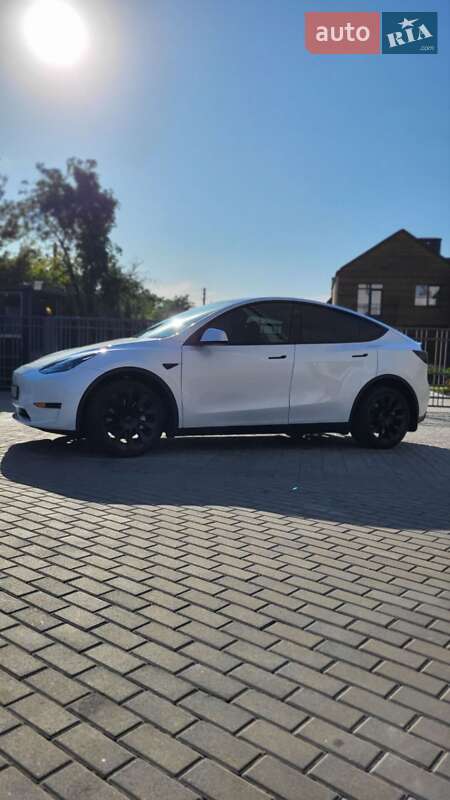 Позашляховик / Кросовер Tesla Model Y 2022 в Дніпрі