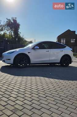 Внедорожник / Кроссовер Tesla Model Y 2022 в 