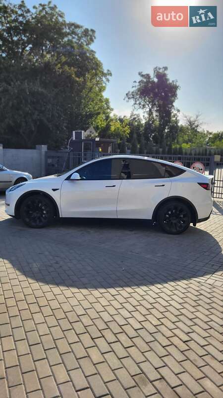 Позашляховик / Кросовер Tesla Model Y 2022 в Дніпрі
