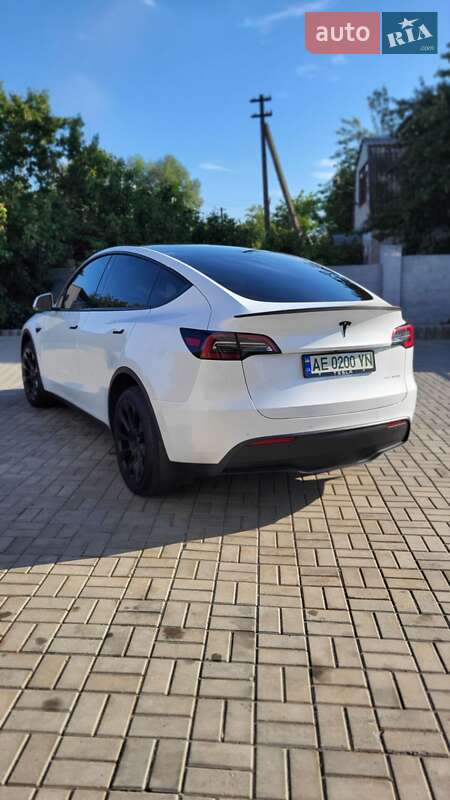 Позашляховик / Кросовер Tesla Model Y 2022 в Дніпрі