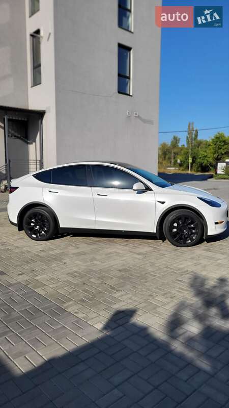 Позашляховик / Кросовер Tesla Model Y 2022 в Дніпрі