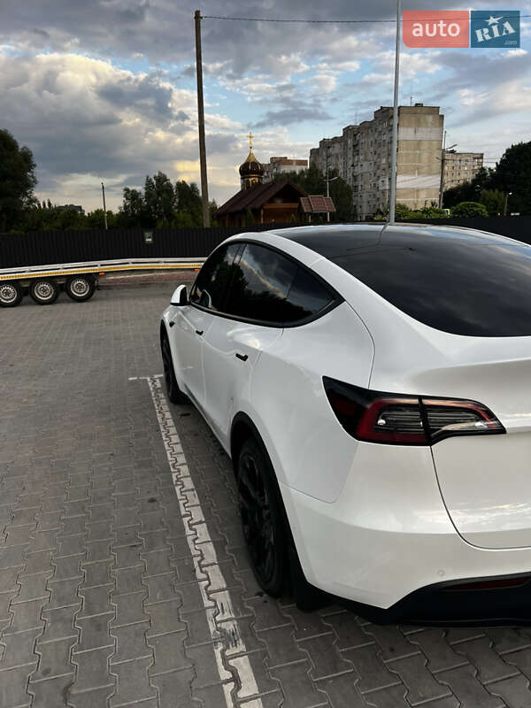Внедорожник / Кроссовер Tesla Model Y 2022 в Хмельницком