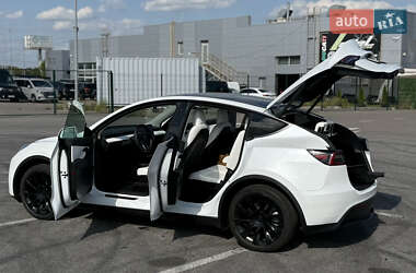 Внедорожник / Кроссовер Tesla Model Y 2022 в 