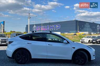 Внедорожник / Кроссовер Tesla Model Y 2024 в 