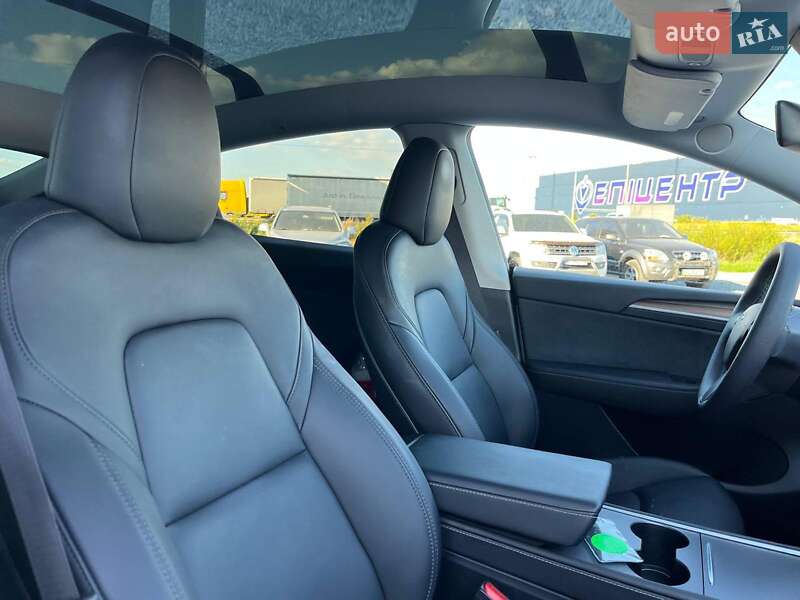 Внедорожник / Кроссовер Tesla Model Y 2024 в Львове