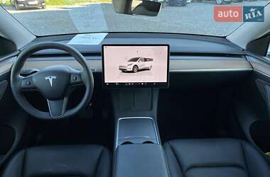 Внедорожник / Кроссовер Tesla Model Y 2024 в 