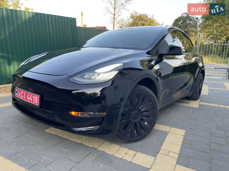 Tesla Model Y 2022