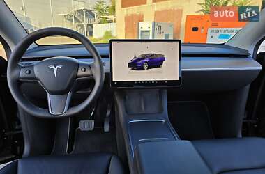 Внедорожник / Кроссовер Tesla Model Y 2023 в 