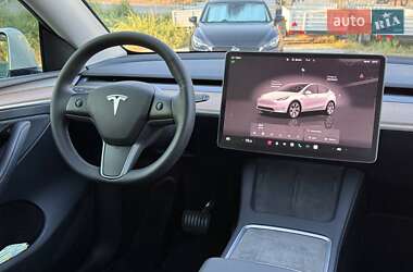 Внедорожник / Кроссовер Tesla Model Y 2024 в 