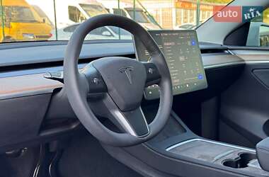 Внедорожник / Кроссовер Tesla Model Y 2024 в 
